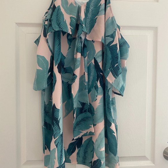 Blush Boutique Cold Shoulder Pale Pink Shift Dress - Picture 5 of 7